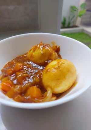 Foto resep Telur Kuah Kari (Instan)