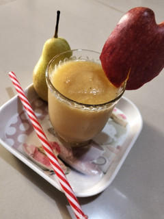 એપલ પેરનું જ્યુસ (Apple Pear Juice Recipe In Gujarati) રેસીપી મુખ્ય ફોટો