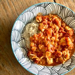 A picture of Tomato Chicken Curry.