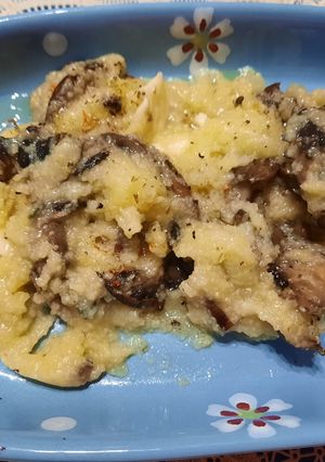 Una foto de Polenta con hongos, cocina simple