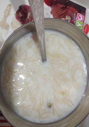सेवई की खीर (sevai ki kheer recipe in Hindi) रेसिपी मुख्य फोटो