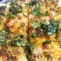 A picture of Sooji dhokla.