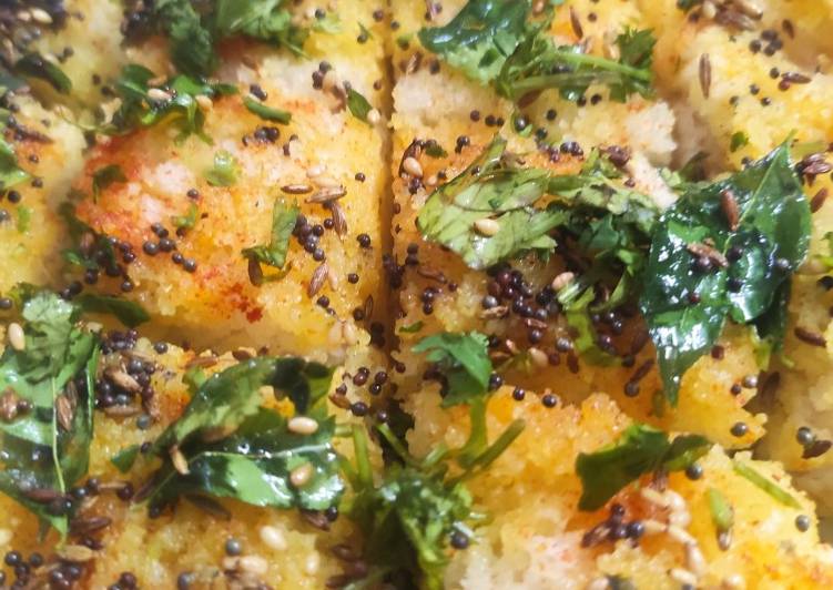 Sooji dhokla