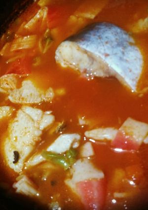 Una foto de Caldo de mariscos