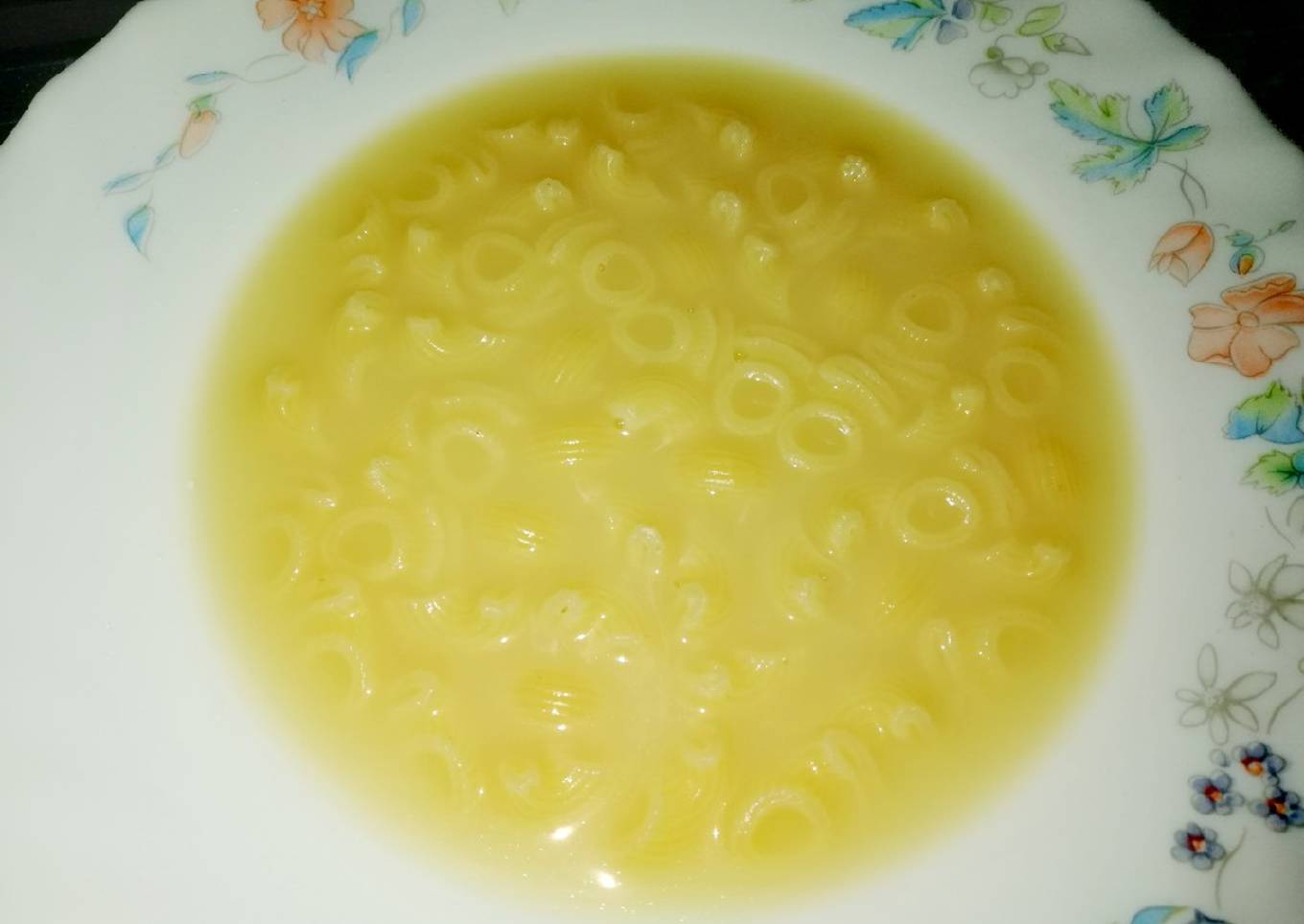 Sopa de caracolinas
