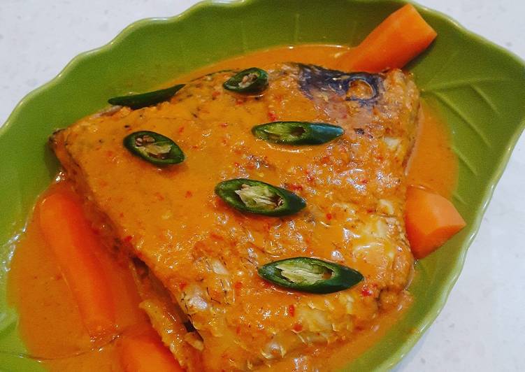Gulai Kepala Ikan Gurame