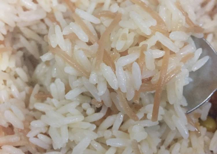 رز بالشعيريه للايدامات 🍚
