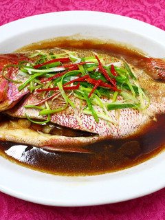 年年慶有餘(清蒸魚) 的食譜成品照片
