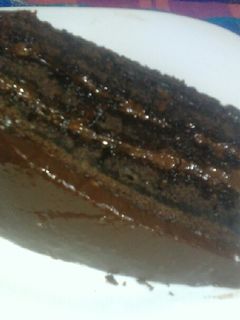 Una foto de Pastel de triple chocolate