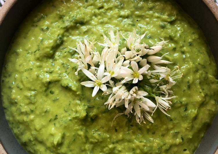 Recipe of Favorite White bean and wild garlic dip - vegan