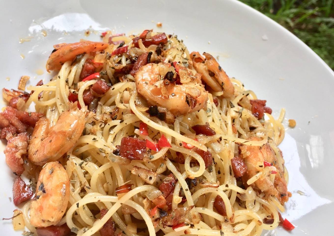Easy Shrimp Aglio Olio Spaghetti