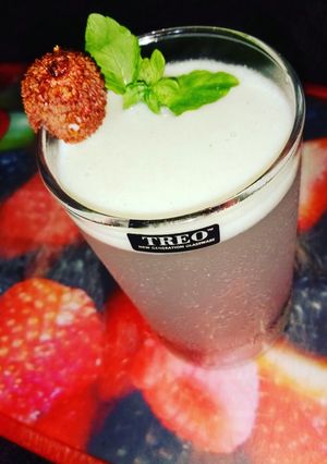 A picture of Litchi Juice | Litchi Drink | Litchi Lemonade.