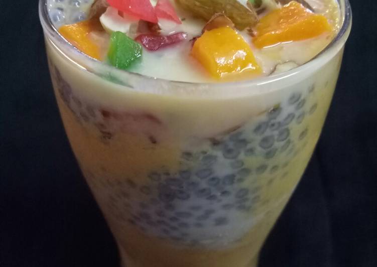 Mango shake with sabja