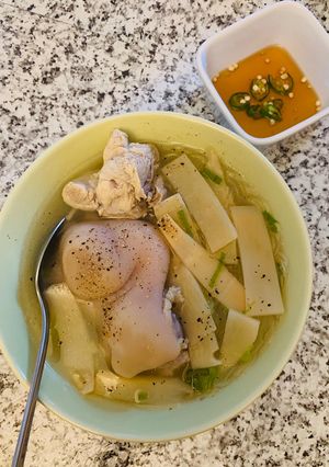 Hình của món Miến măng giò heo.