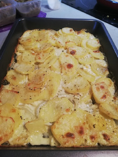 Una foto de Patatas gratinadas 🥔🧀