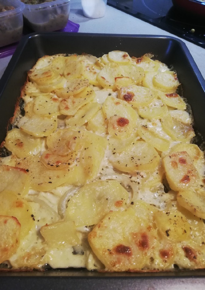 Una foto de Patatas gratinadas 🥔🧀