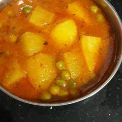 Potatoes peas vegetable A picture of Potatoes peas vegetable.