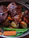 Pollo al horno con papas asadas y verduras