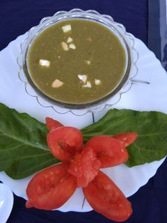 પાલક વિથ રોસ્ટેડ કાજુ સુપ (Palak Roasted Kaju Soup Recipe In Gujarati) રેસીપી મુખ્ય ફોટો