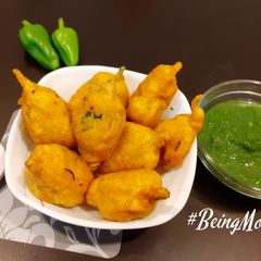 A picture of Green Chilli Pakoras.