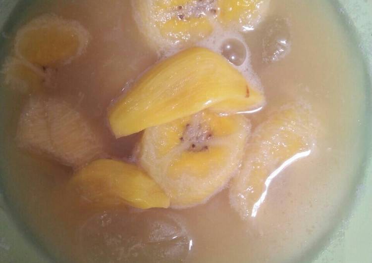 Kolak nangka, pisang