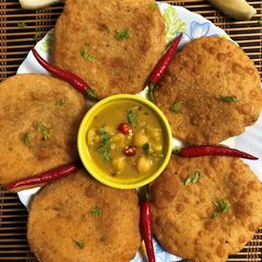 Paneer Kachori A picture of Paneer Kachori.