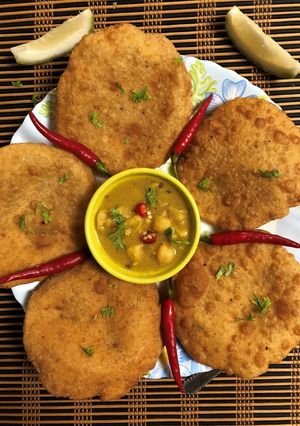 A picture of Paneer Kachori.