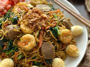 A picture of chinese noodles