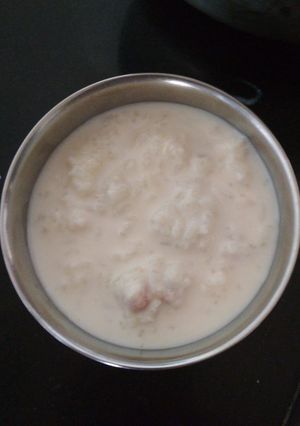 A picture of Rice kheer.