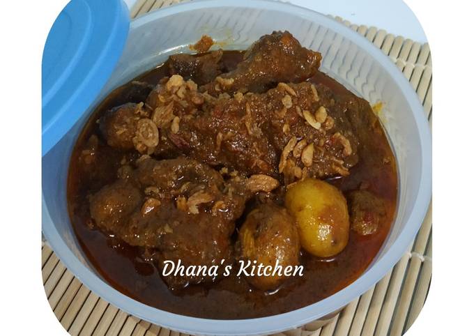 Rendang Daging with baby potatoes