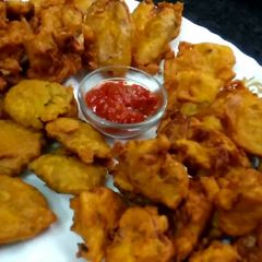 A picture of Veg Pakora.