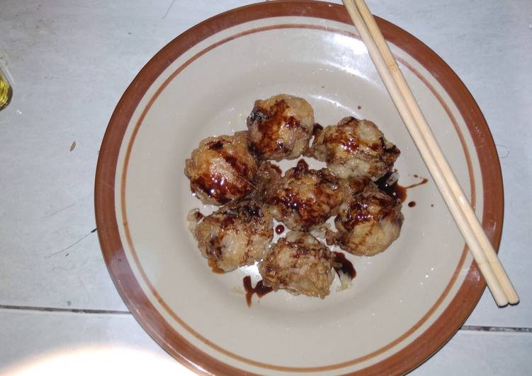 Bola Nasi Balut Telur