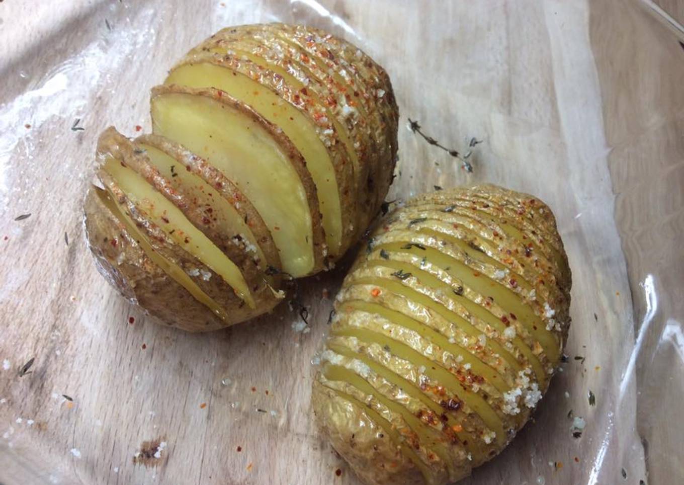 Pomme de terre rôtie au four à l'huile de truffe du Périgord