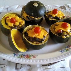 A picture of Stuffed Gem Squashes.