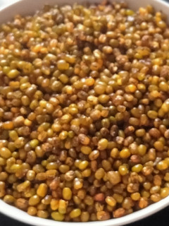 મસાલાવાળા મગ (Masala Mag Recipe In Gujarati) રેસીપી મુખ્ય ફોટો