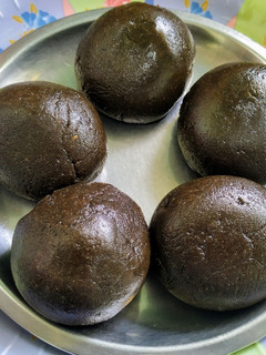 உளுந்தங்களி (ulunthangali Recipe in Tamil) செய்முறை முக்கிய புகைப்படம்