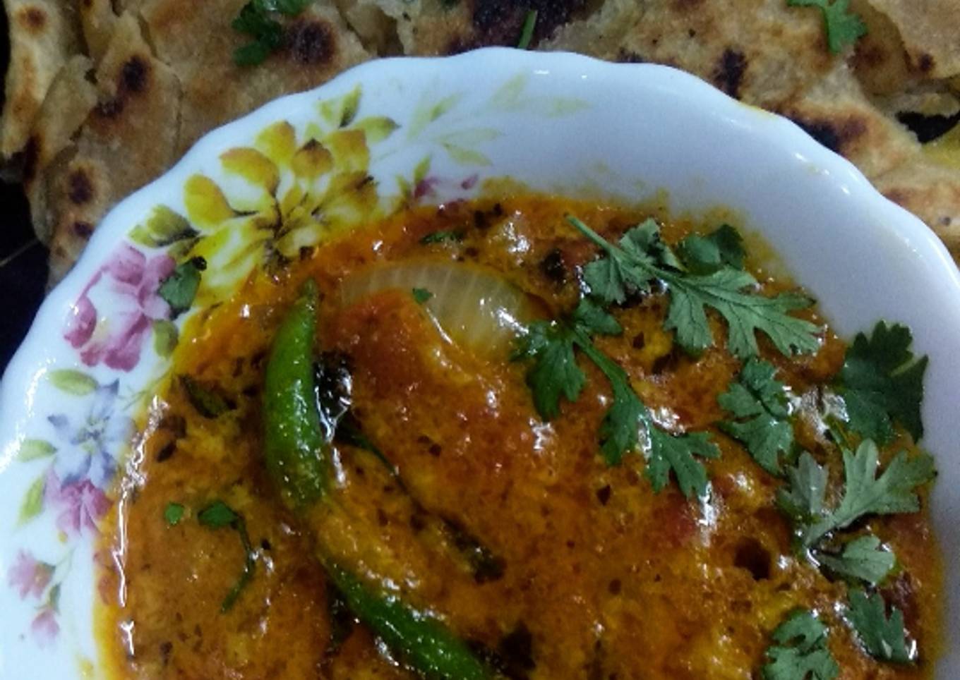 Malai tadka with laccha paratha