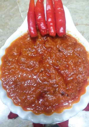 A picture of Fresh red chili sauce 🌶🌶.