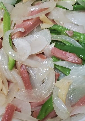 A picture of Stir-Fried Onion, Bell Pepper, and Spam.