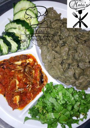 A picture of Danwake with fish sause.
