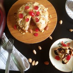 Pistachios apple cherry cake A picture of Pistachios apple cherry cake.