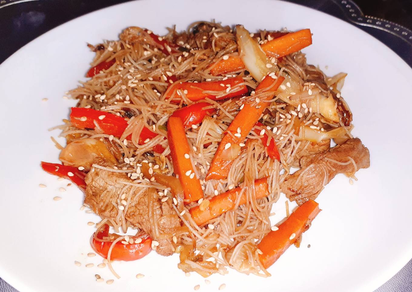 Yakisoba fideos fritos