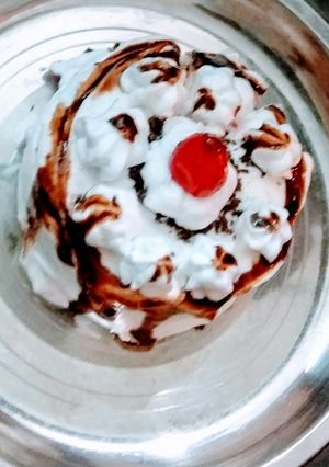 A picture of Mini Delight cake Eggless bakeless 🎂🍰🍧.
