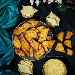 Chandrakanti Pitha / Yellow lentil pancake A picture of Chandrakanti Pitha / Yellow lentil pancake.