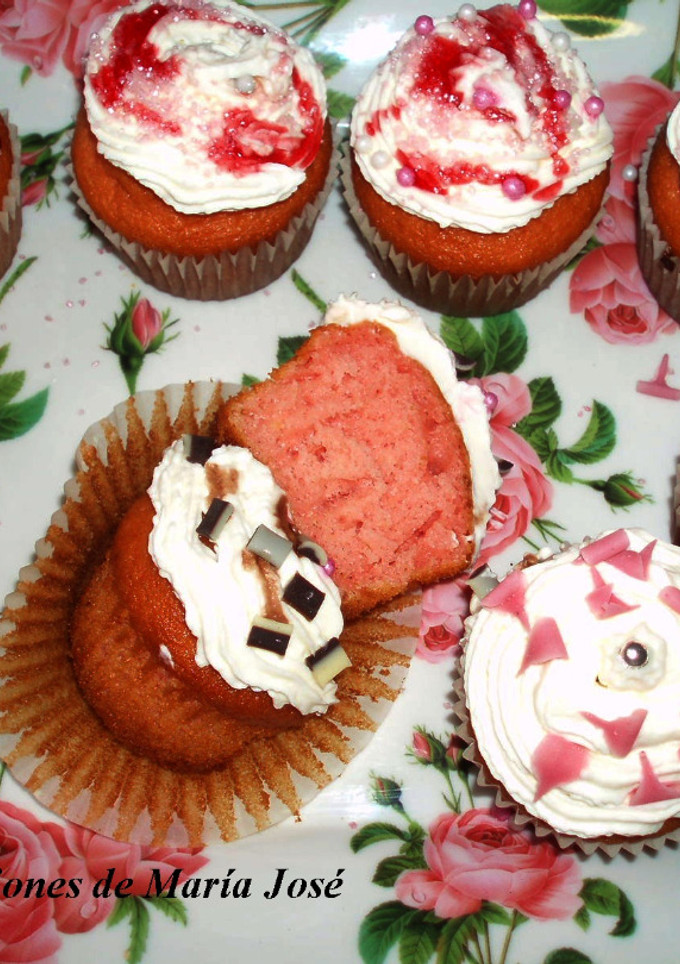 Una foto de Cupcakes de galleta y vainilla