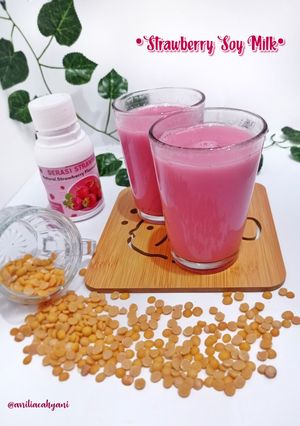 Foto resep Homemade Strawberry Soy Milk