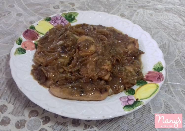 دجاج بالبصل المكرمل والروز ماري