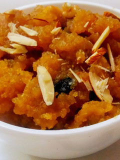 A picture of Instant Moong Dal Halwa.