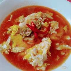 Ceplok telor kuah merah (bollosok telor) রেসিপির প্রধান ছবি