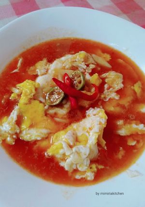 Foto resep Ceplok telor kuah merah (bollosok telor)